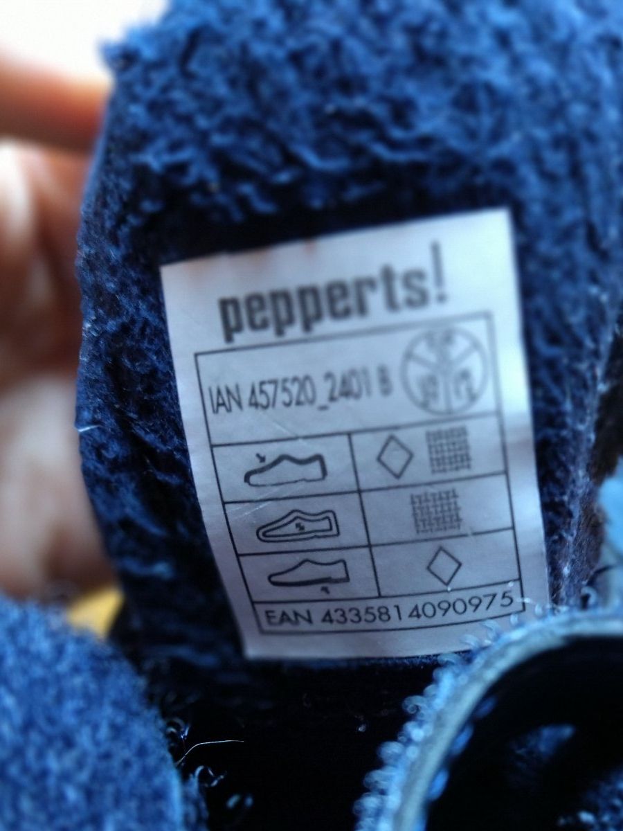 Scarpe da uomo: Kinder Winterschuhe Grösse 33 dunkelblau – Usato da Oberdorf NW venduto da niederj 4