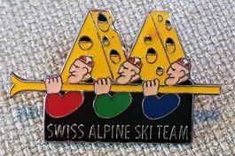 X8 - Pin Swiss Alpine Ski Team   Emmentaler Käse