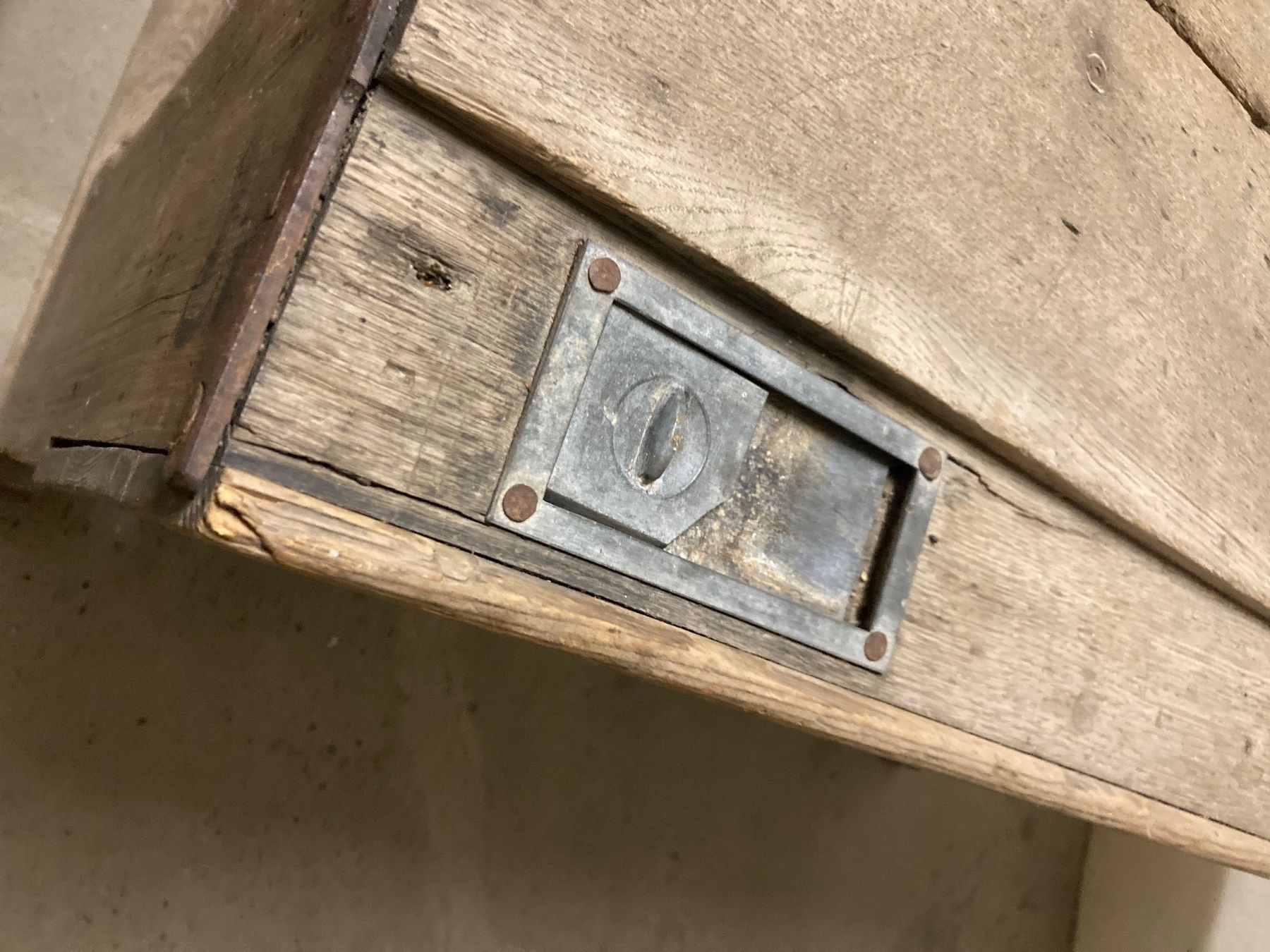 Scrivanie: Schreibtisch – Usato da St. Gallen venduto da cam27 6