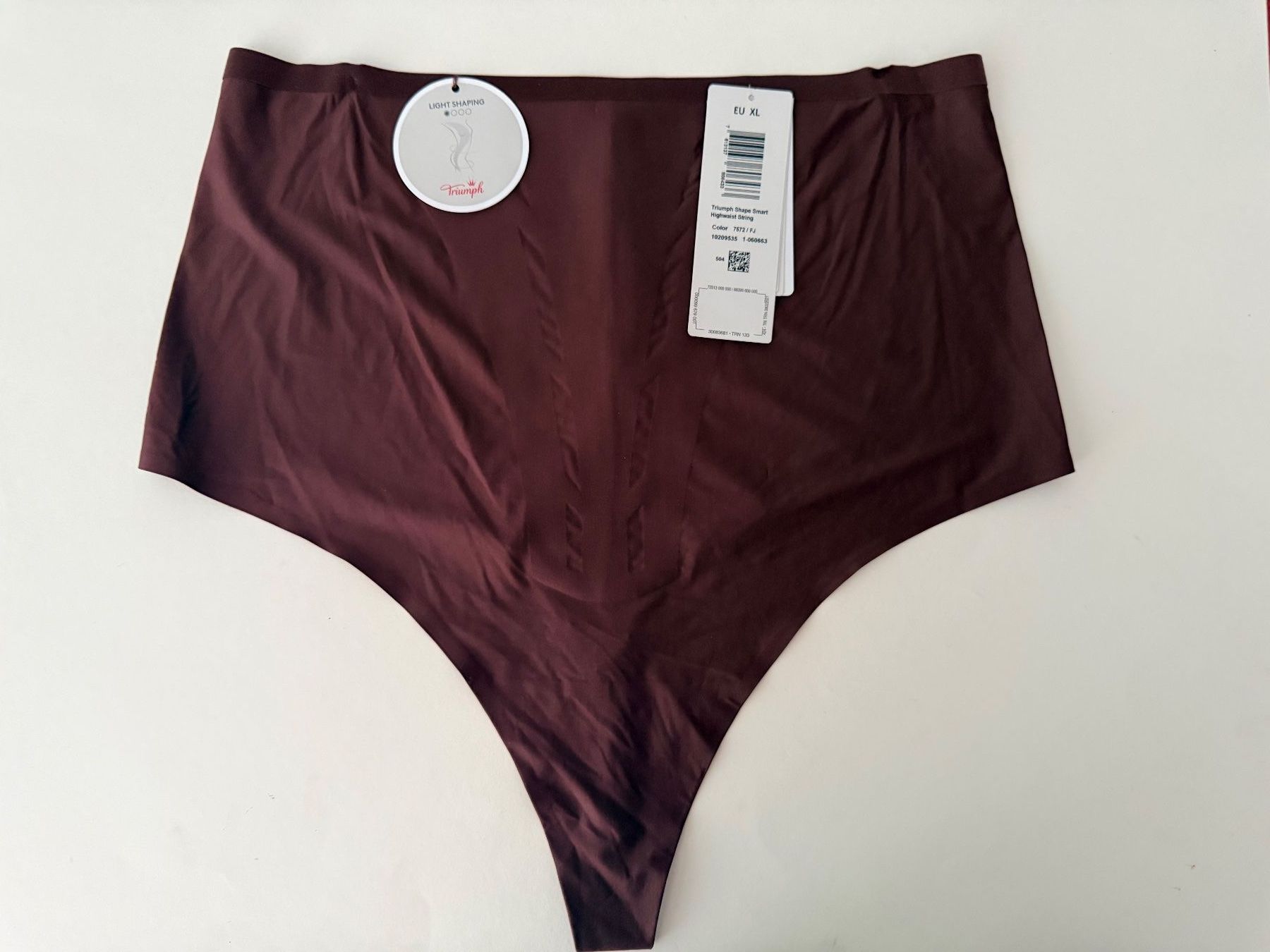 Triumph Sonstige Unterwäsche: TRIUMPH, Highwaist String SHAPE SMART, Gr. XL, Dunkelbraun – Neu und originalverpackt aus Rudolfstetten von gst_g7xl