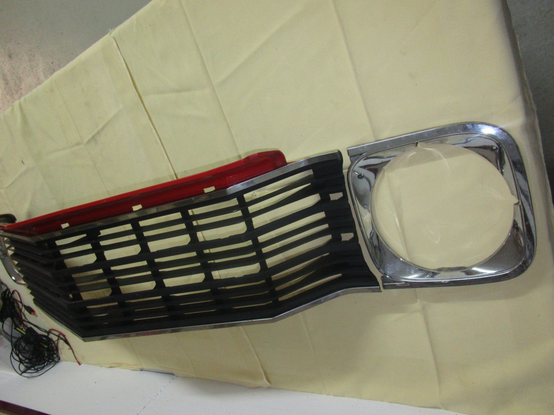 Chevrolet Alle Autoersatzteile: Chevrolet Chevelle 1972 Front Parts – Gebraucht aus Volketswil von Scoobi500 2