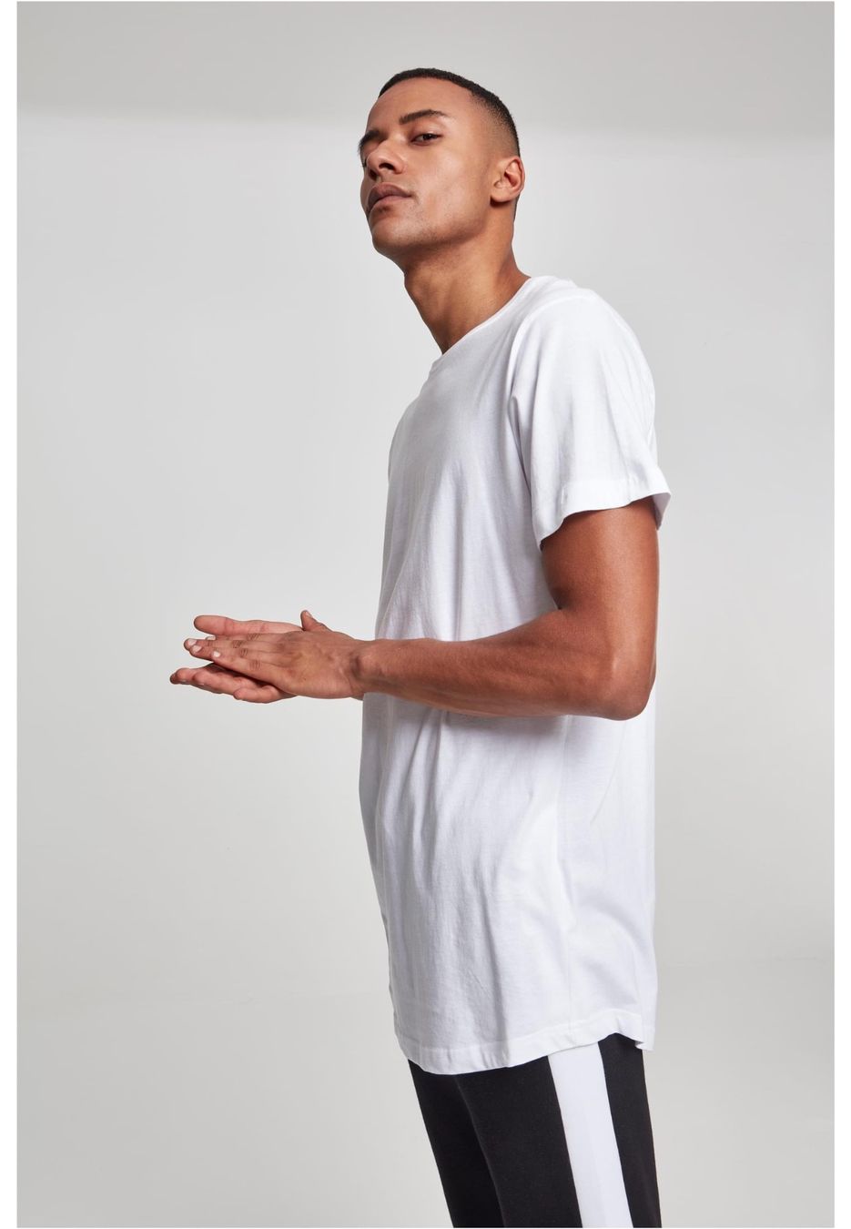 T-Shirts: UGi Shaped Long Tee - Extra Lang - Weiss – Neu und originalverpackt aus Regensdorf von StyleTown 2
