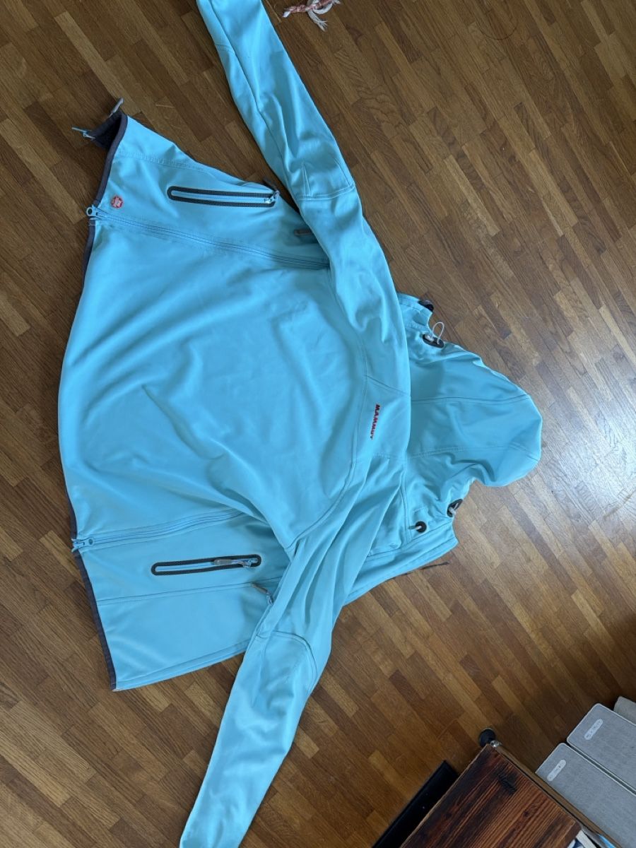 Mammut Giacche: Mammut Softshell Jacke Windstopper hellblau Grösse M – Usato da Morgarten venduto da elabaumann_ch 4