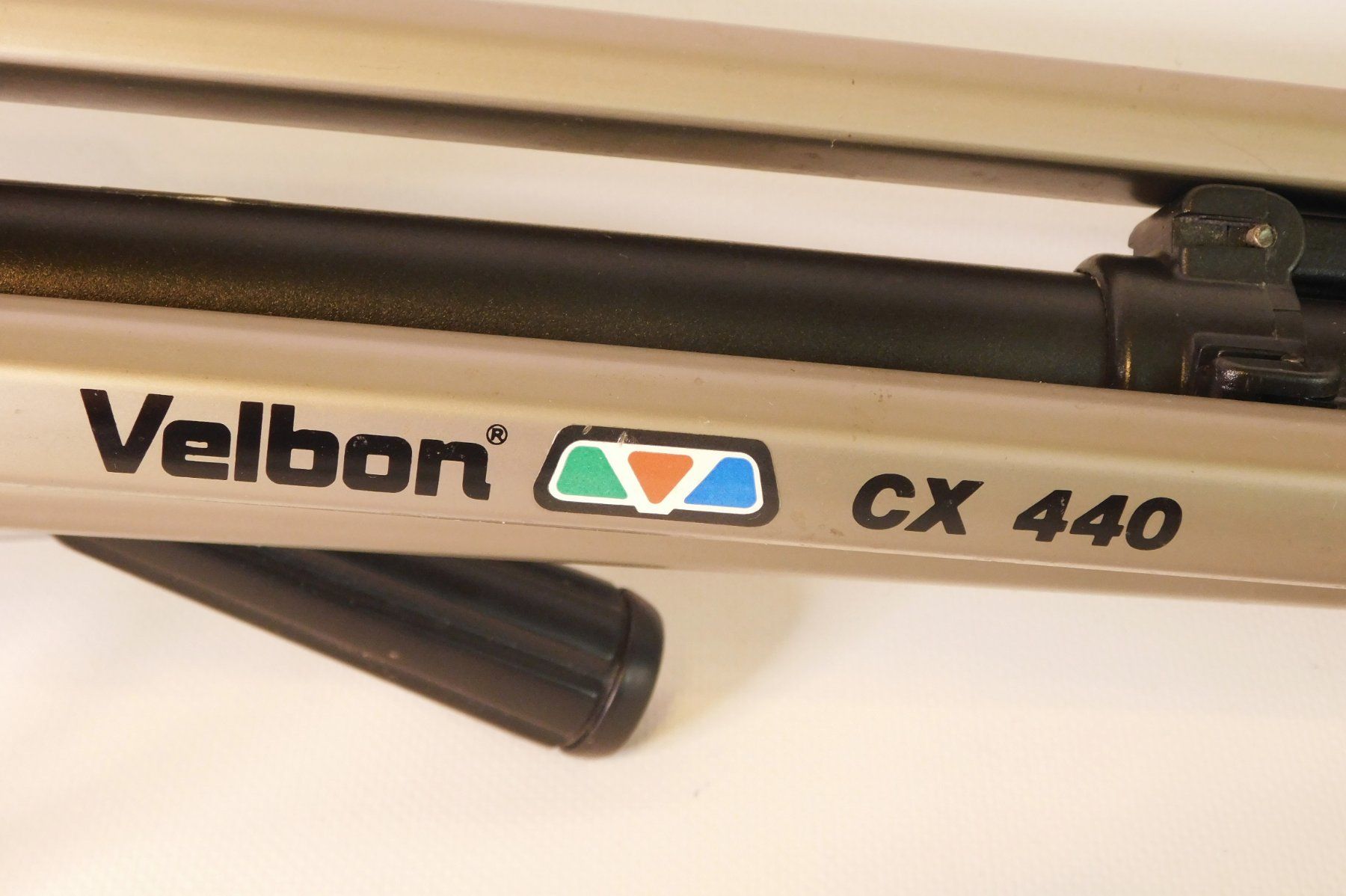 Velbon Treppiedi & Teste: Velbon CX-440 Lightweight 4' High Photographer Camera – Usato da Emmenbrücke venduto da Ulisse-22 2