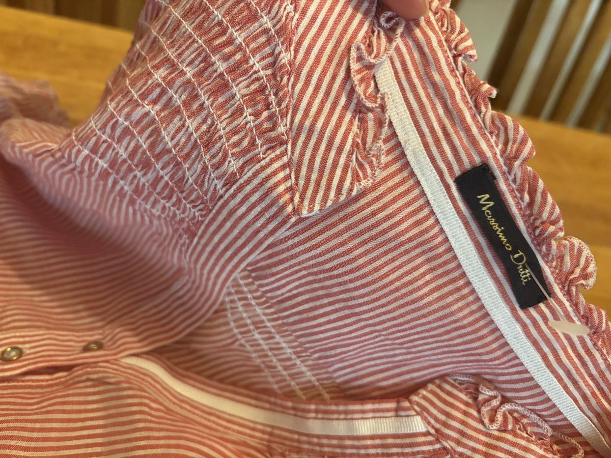 Massimo Dutti T-shirts: T shirt Massimo Dutti taille S – D'occasion à Attalens par Skorpionica