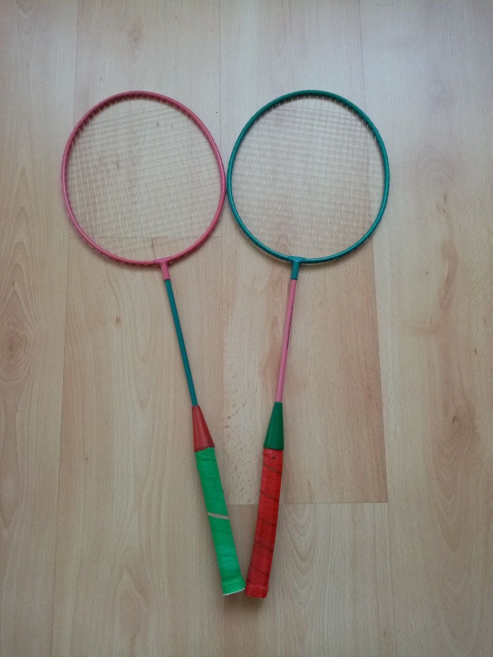 Raquettes: 2 Badmintonschlager – D'occasion à Schöfflisdorf par nun_zr8r