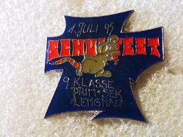 Ansteckpin 153: