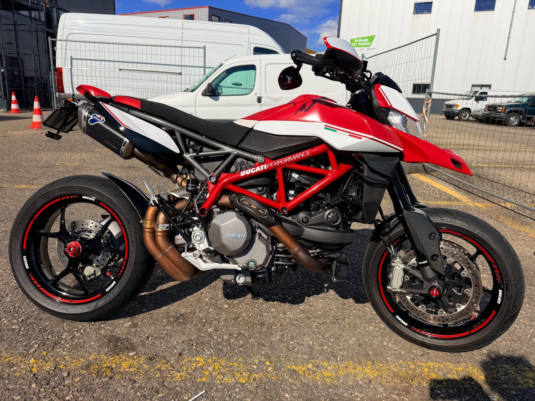 Ducati Strasse: Ducati hypermotard 950 full équipée – Neu (gemäss Beschreibung) aus Meyrin von 12m_7569 3