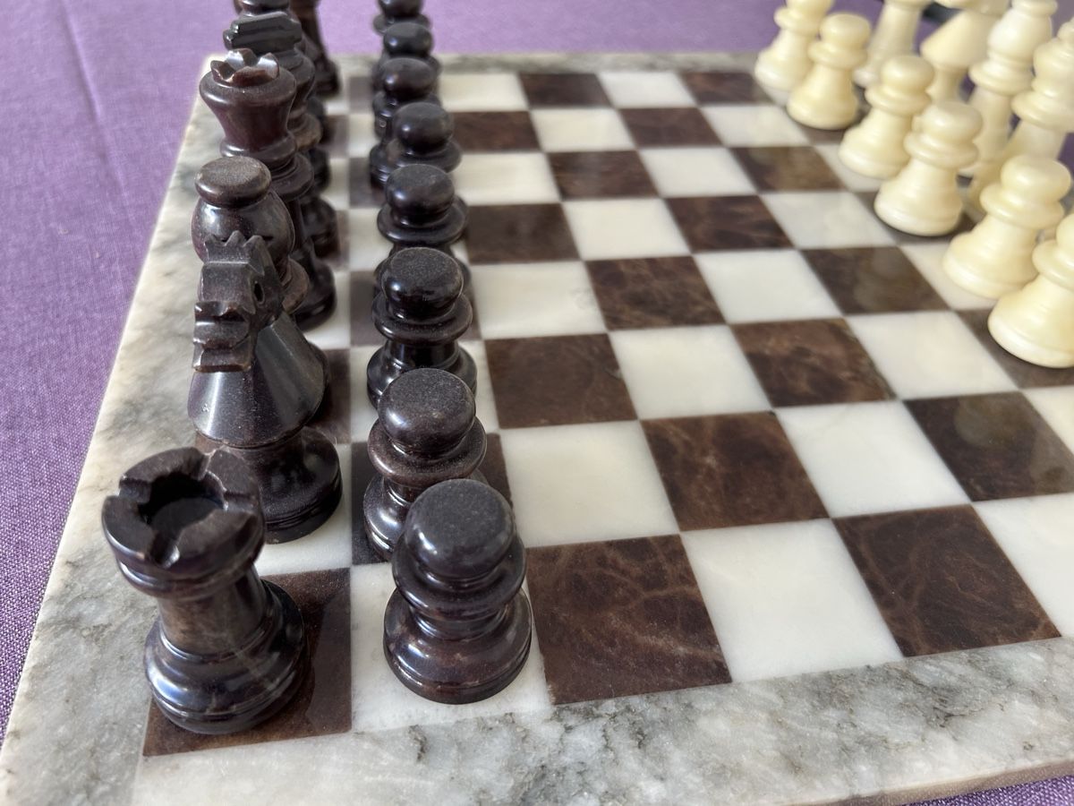 Giochi: Alabaster Schachspiel Set – Usato da Heiligkreuz (Mels) venduto da Oldtimerfan03 6