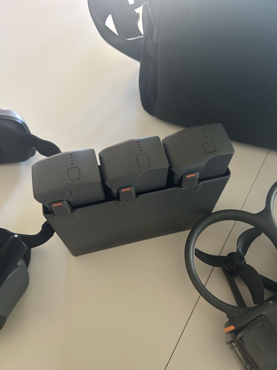 DJI RC Modellbau: DJI Multikopter Avanta2 Fly More Combo mit Googles3 – Neu (gemäss Beschreibung) aus Wil SG von Haelge 4