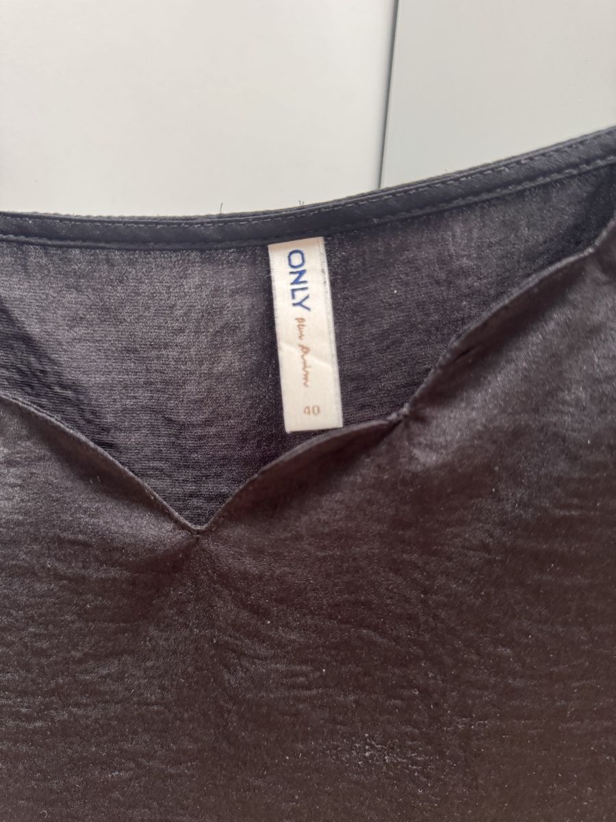 Only Top: ONLY Top, Schwarz, Grösse 40 – Usato da Winkel venduto da Schorley 2