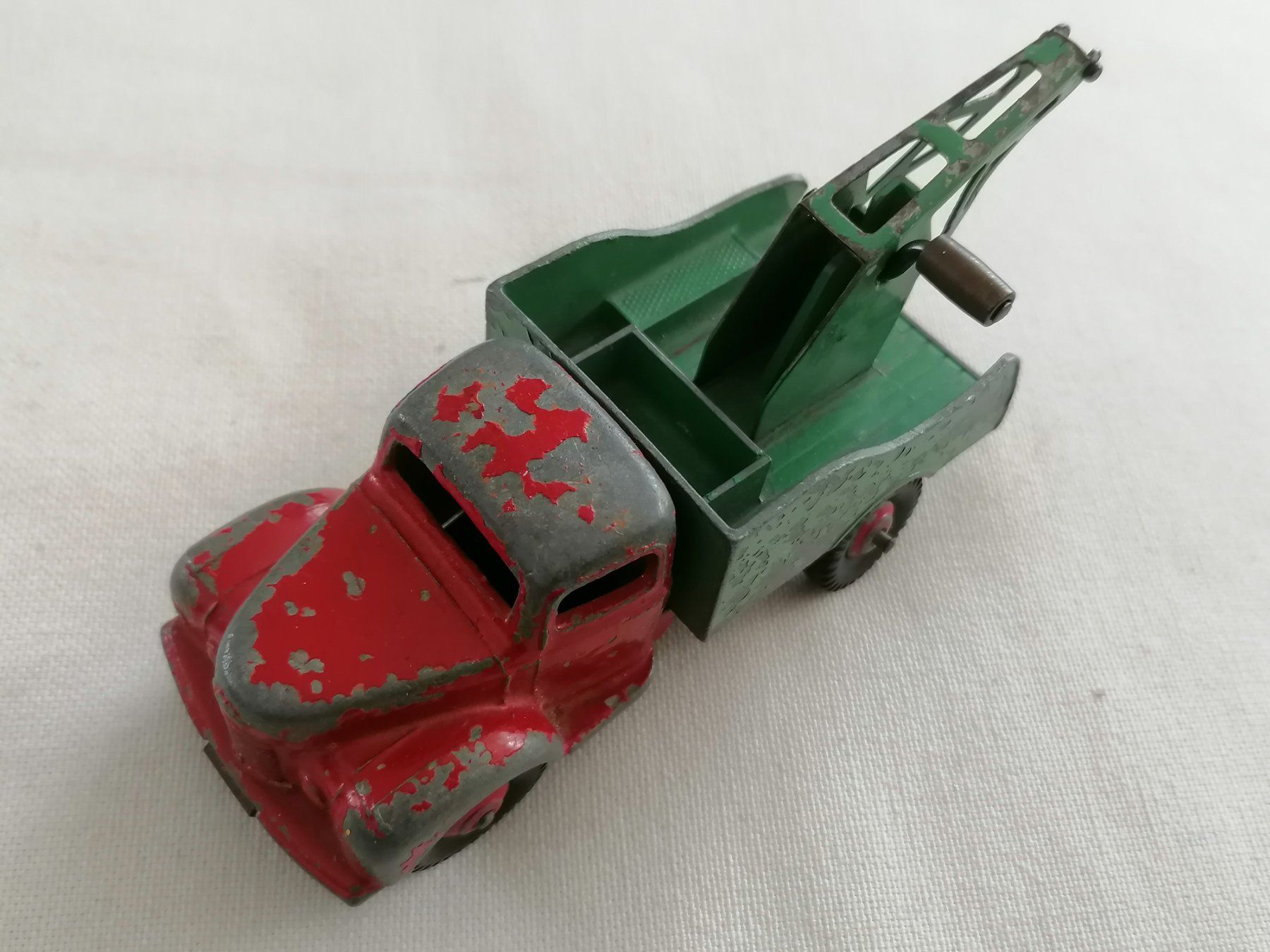 Dinky Toys Modellini d'auto: Dinky Toys - Commer / Rot-Grün – Usato da Basel venduto da vintagecollector 1