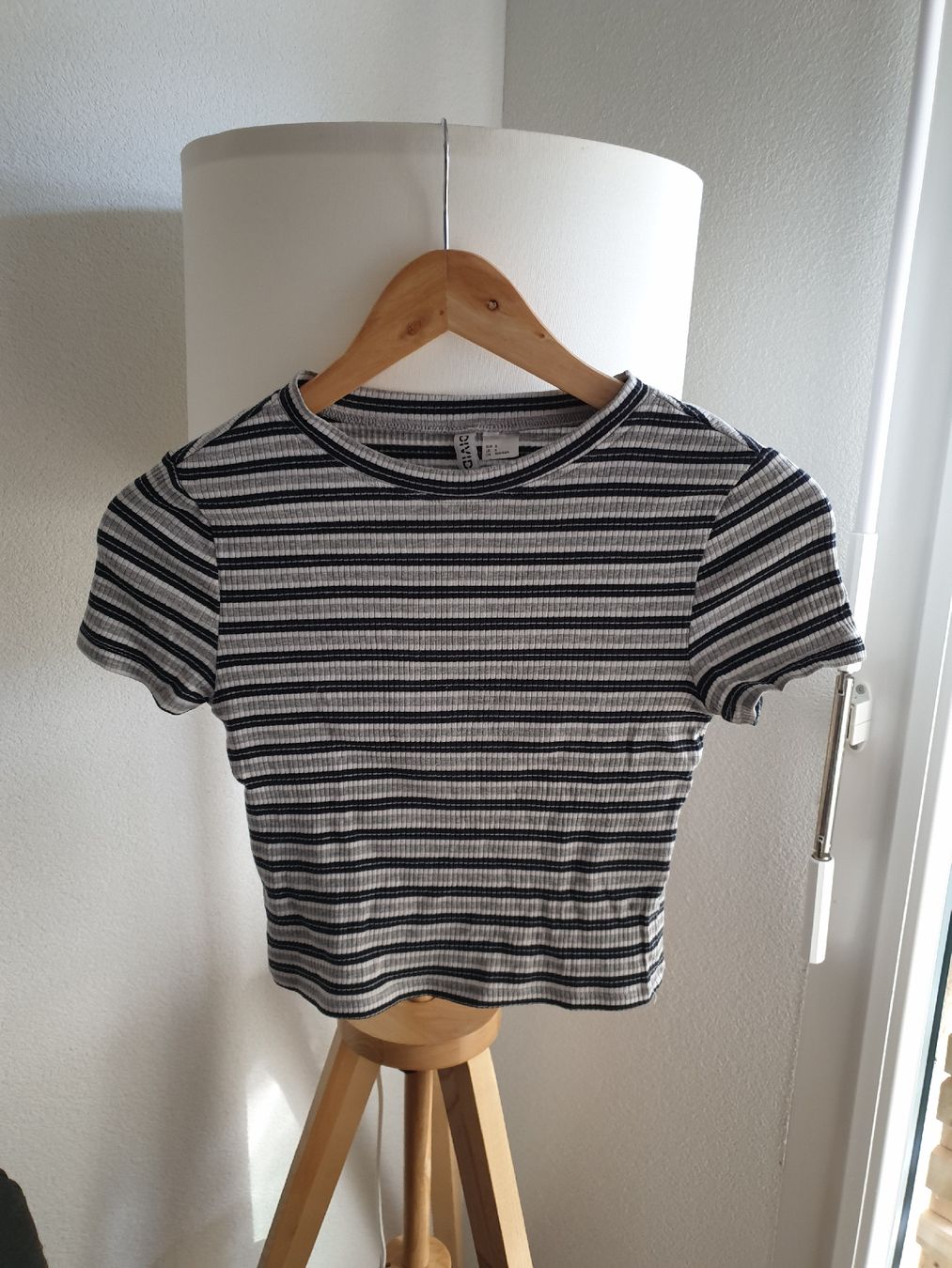 H&M Top: H&M Striped Crop Top Size S – Nuovo (secondo la descrizione) da Aigle venduto da Smagbrelle18