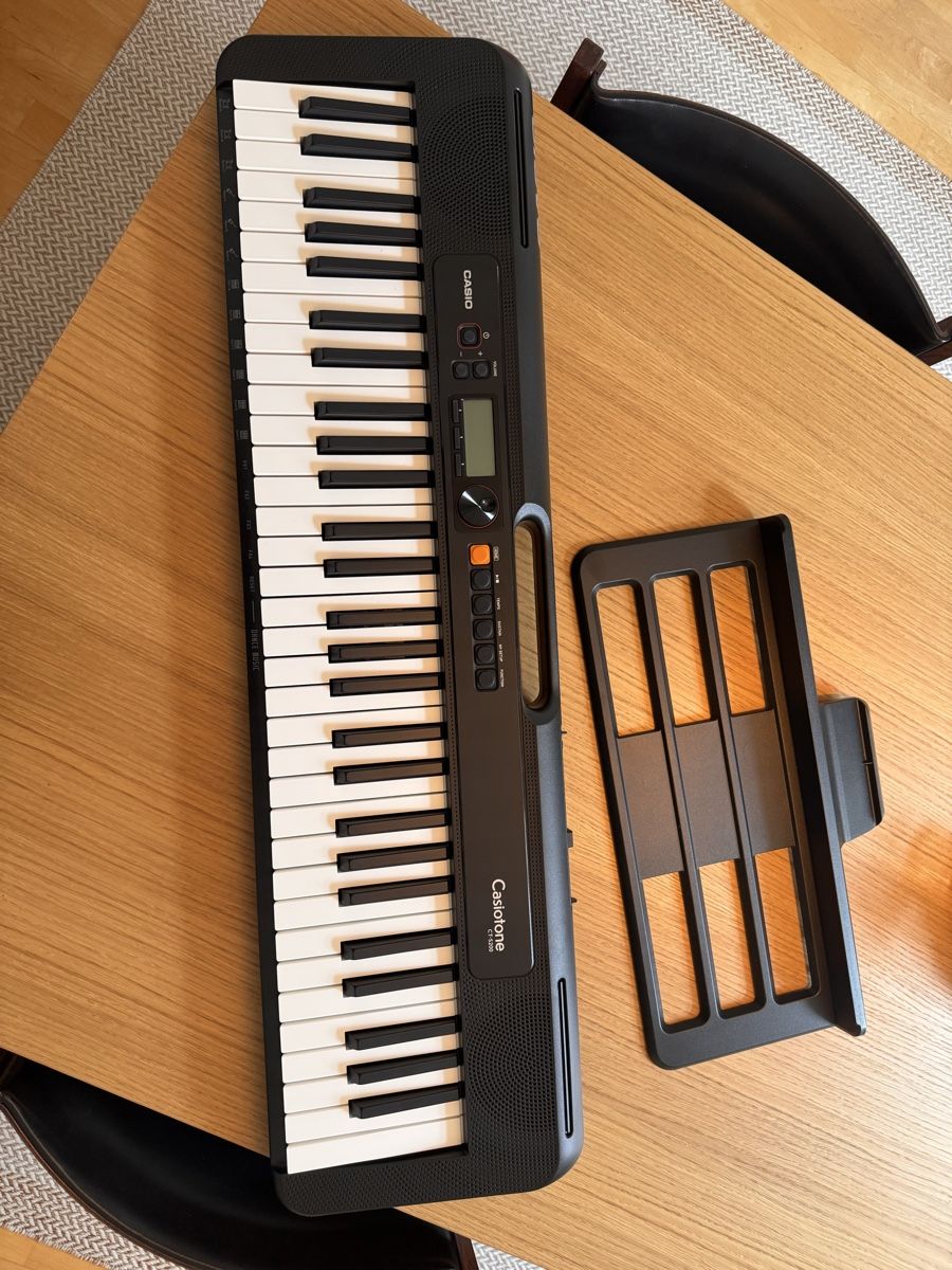Casio Strumenti musicali: Casio CT-S200 – Nuovo (secondo la descrizione) da Zürich venduto da Peban1 1
