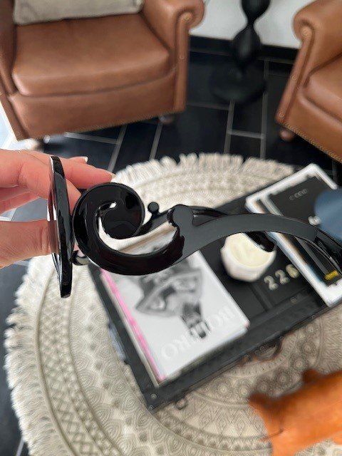 Occhiali & Lenti: Lunettes de soleil – Usato da Hauterive NE venduto da sofia66 4