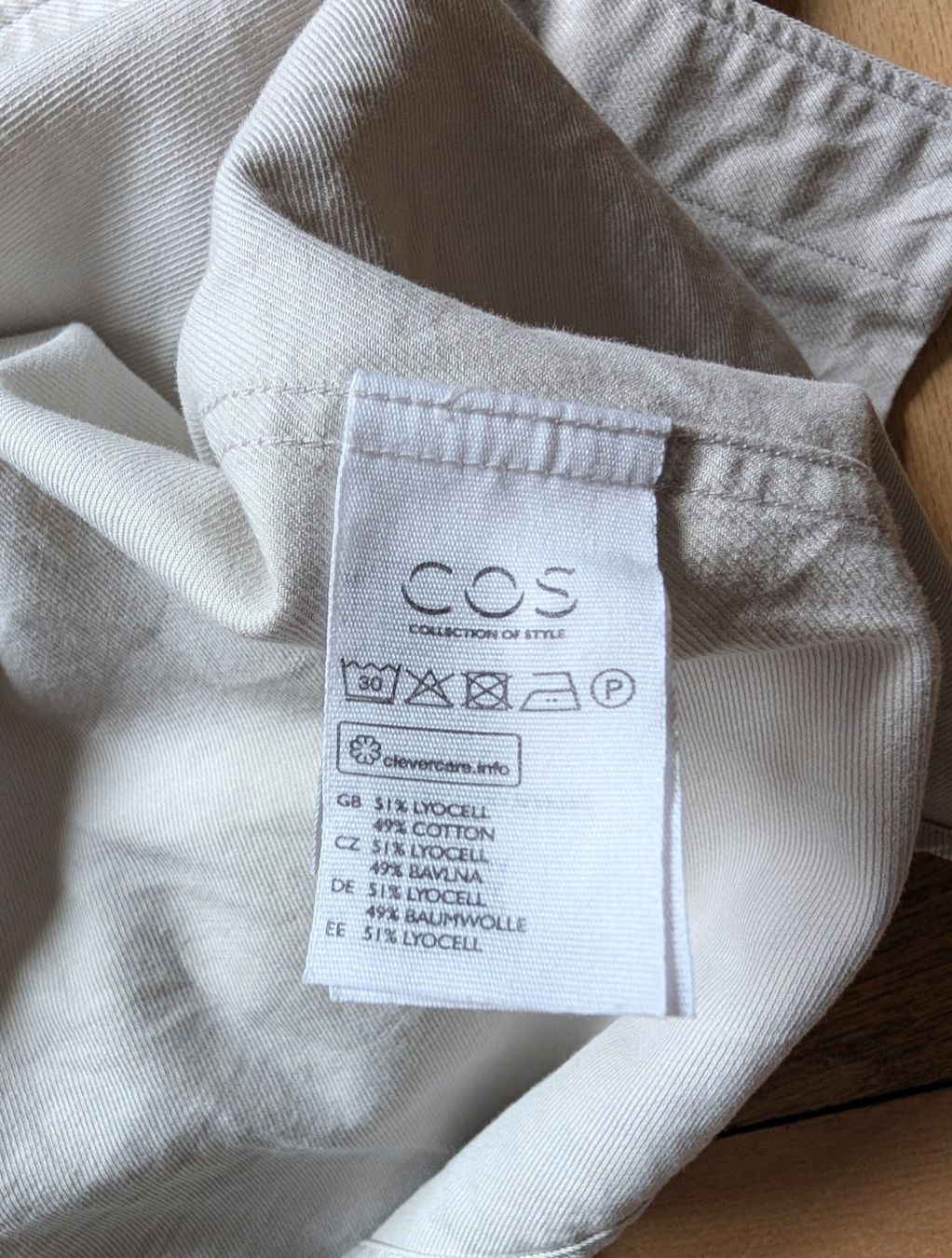 Cos Hemden: COS Freizeithemd hellbeige mit Brusttasche – Gebraucht aus Zürich von Hedkandi 5