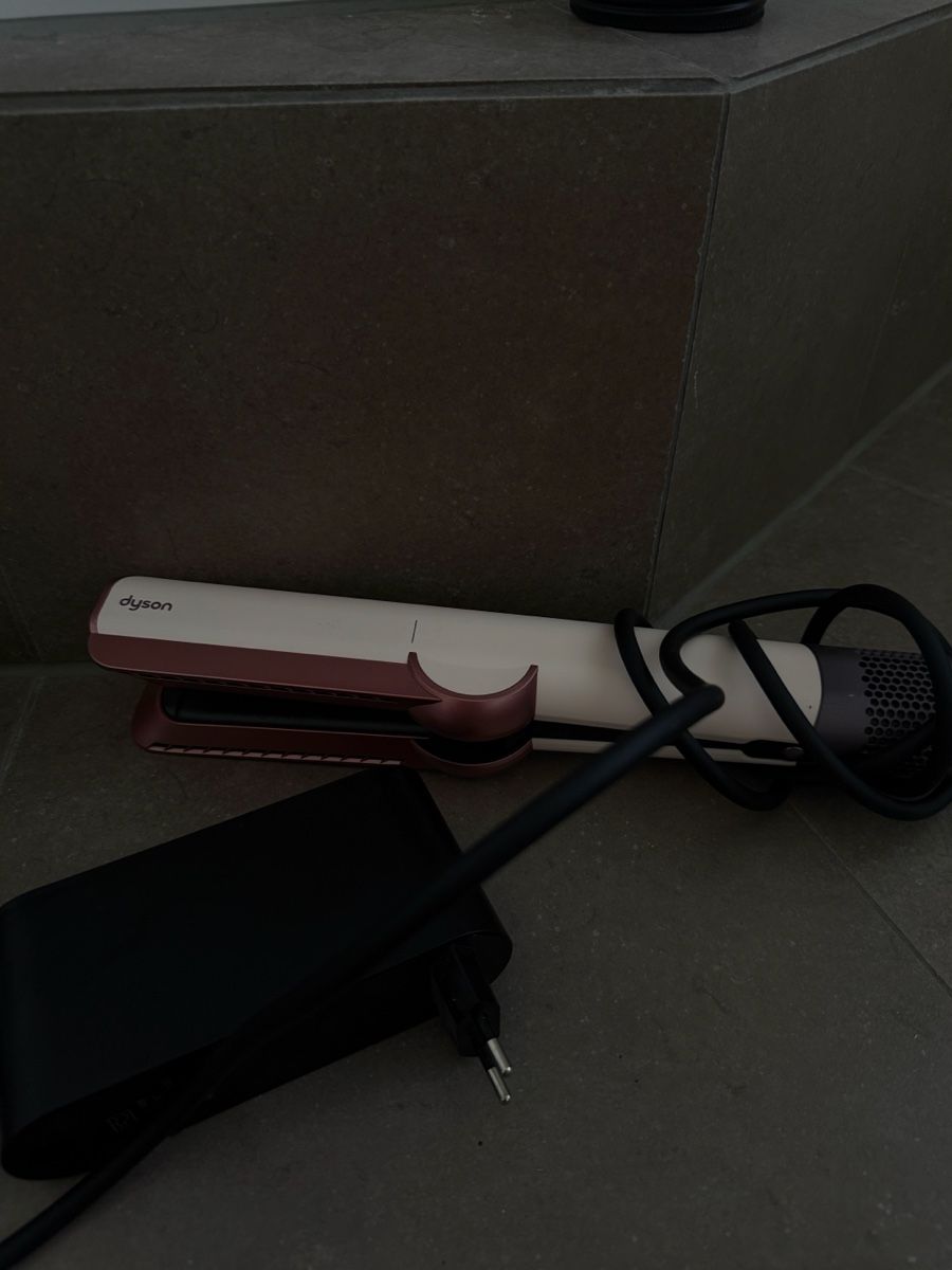 Dyson Asciugacapelli: Dyson Airstrait – Usato da Dagmersellen venduto da kra_7fyw 1