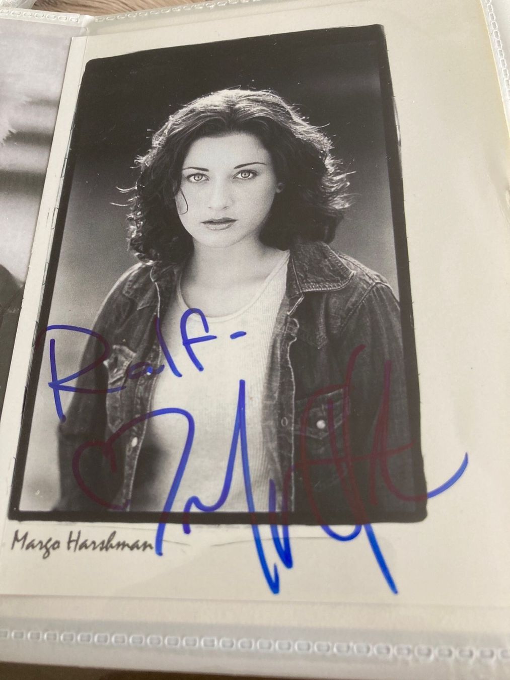 Autogramme: Margo Harshman Autogrammkarte Original mit Widmung – Gebraucht aus Naters von juveman