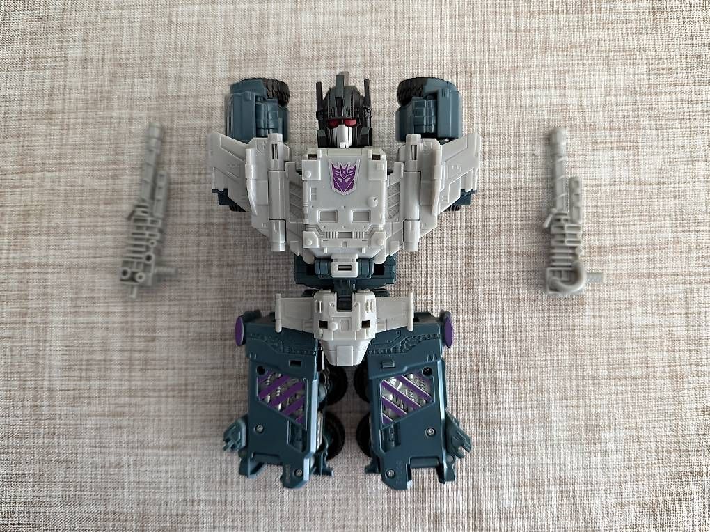 Hasbro Giocattoli: Transformers Combiner Wars Onslaught Voyager Class – Usato da Neuchatel venduto da Pancrazi 2