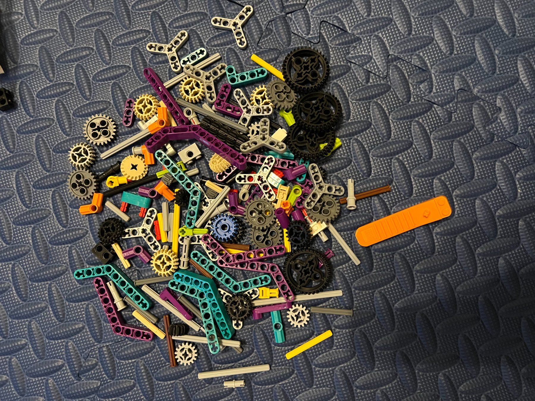Lego Kit di costruzioni: Lego Technik Diverse Teile – Usato da Reinach BL venduto da bermuda-dreieck