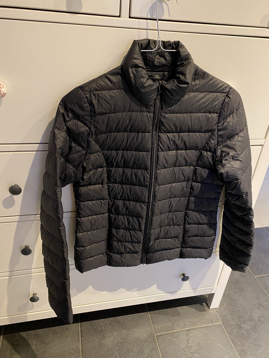 Anna Field Jacken: Leichte Daunenjacke schwarz 36 – Neu (gemäss Beschreibung) aus Goldau von Rjn 2