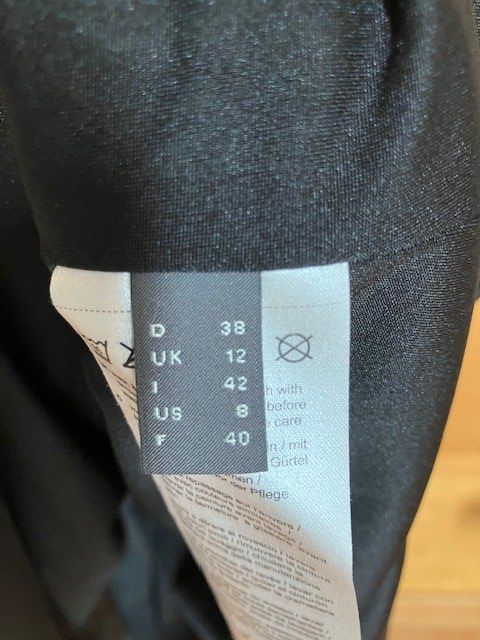 Esprit Vestiti: Très jolie robe Esprit taille 38 – Usato da Les Ponts-de-Martel venduto da Jolisa 6