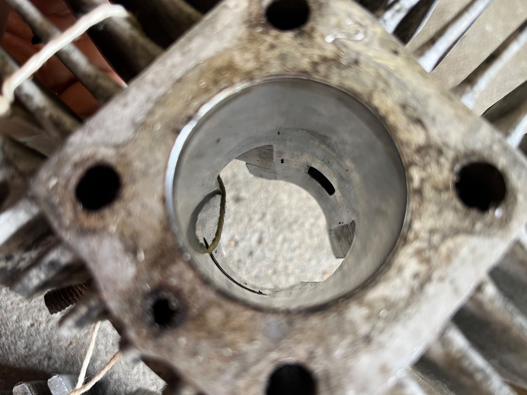 Puch Mofa-Ersatzteile: Puch Maxi/X30 CH12 Zylinder – Defekt aus Fahrni b. Thun von berger_tuning34 4