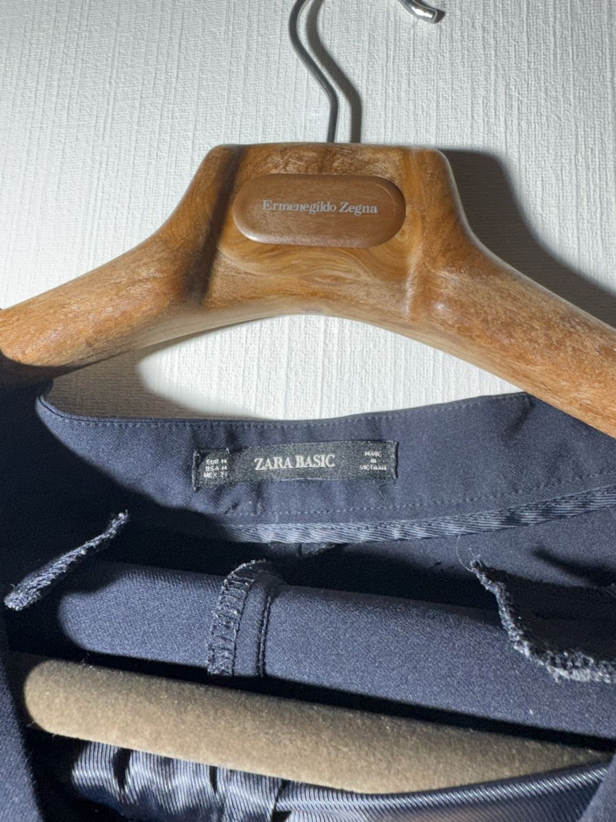 Zara Hosen: Zara Basic Navy Pants – Gebraucht aus Davos Dorf von gin_8k9d 2