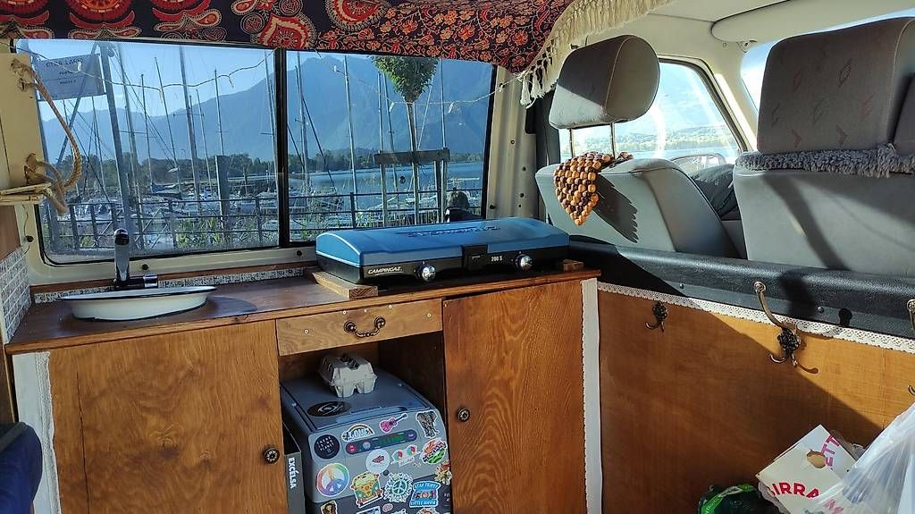 VW Veicoli da campeggio: VW T4 Camper/Van – Usato da Zürich venduto da EHefti 2