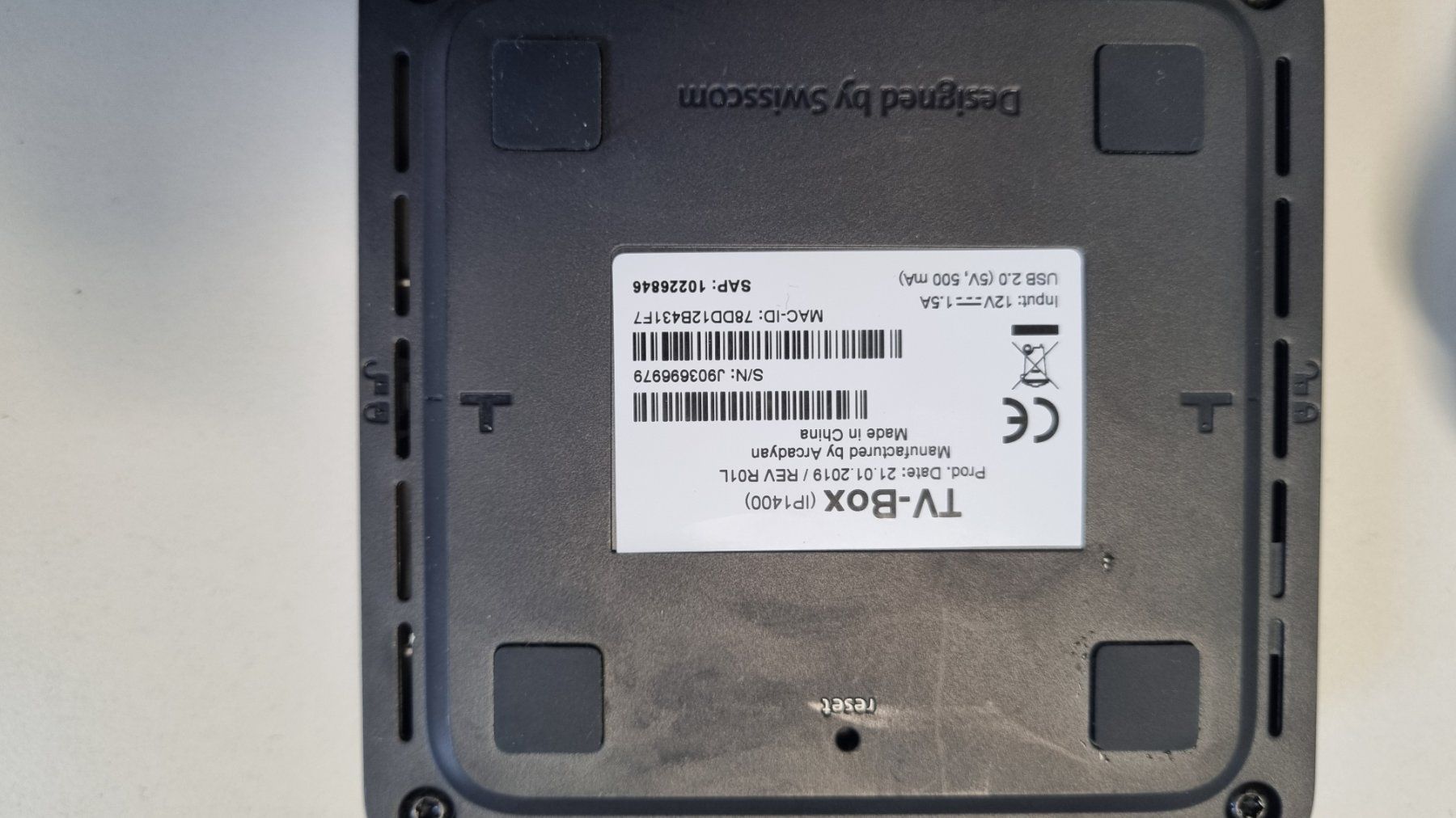Swisscom Modem & Router: Grosses Swisscom Hardware-Set – Usato da Täuffelen venduto da Akutter 6