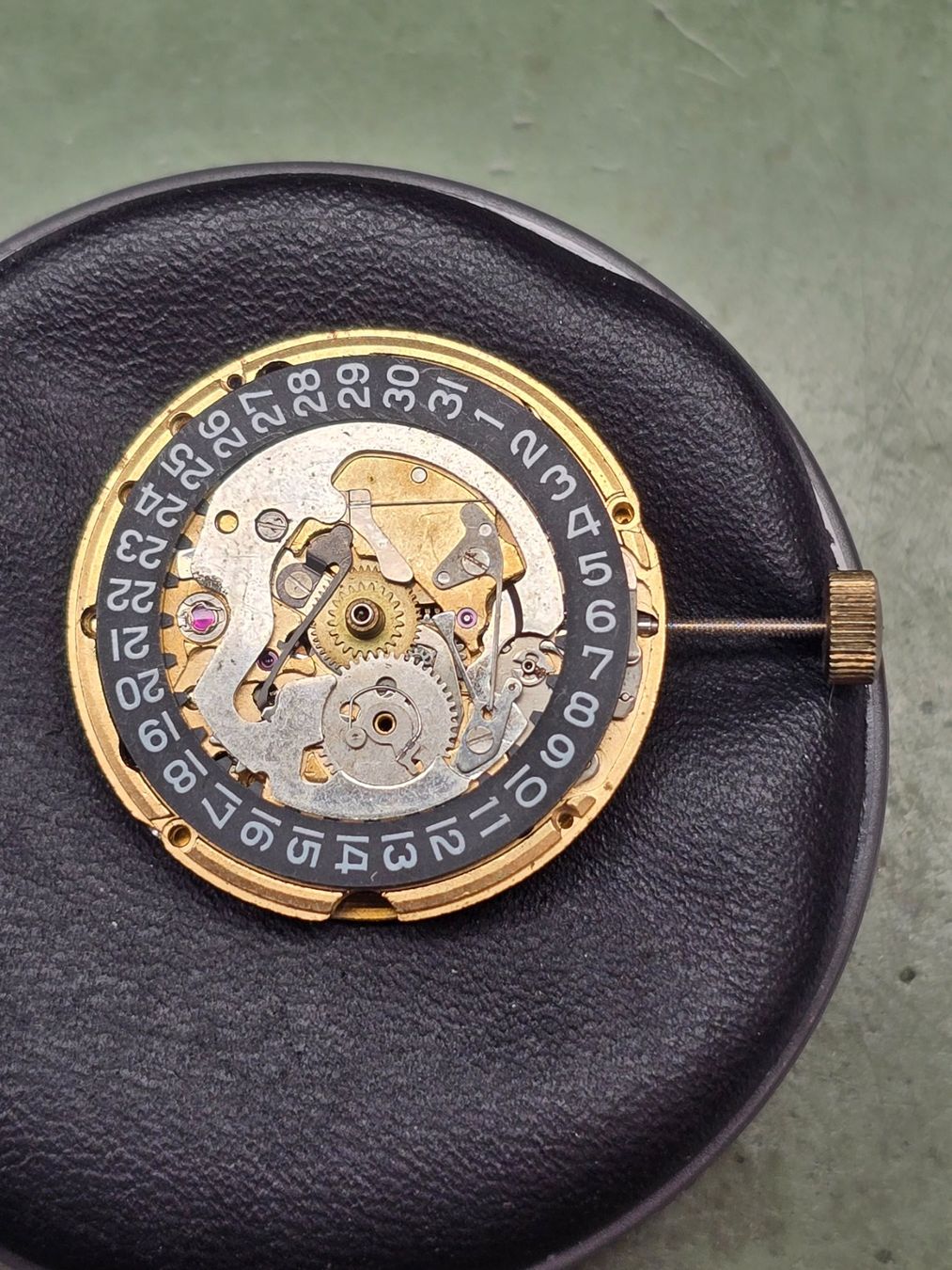 Bulova Montres: Mouvement Bulova 11BSACB – D'occasion à Tramelan par Nirdan