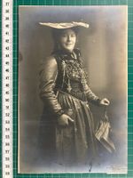 Luzern, Fotografie Carl Dann, Dame, Portrait, Tracht