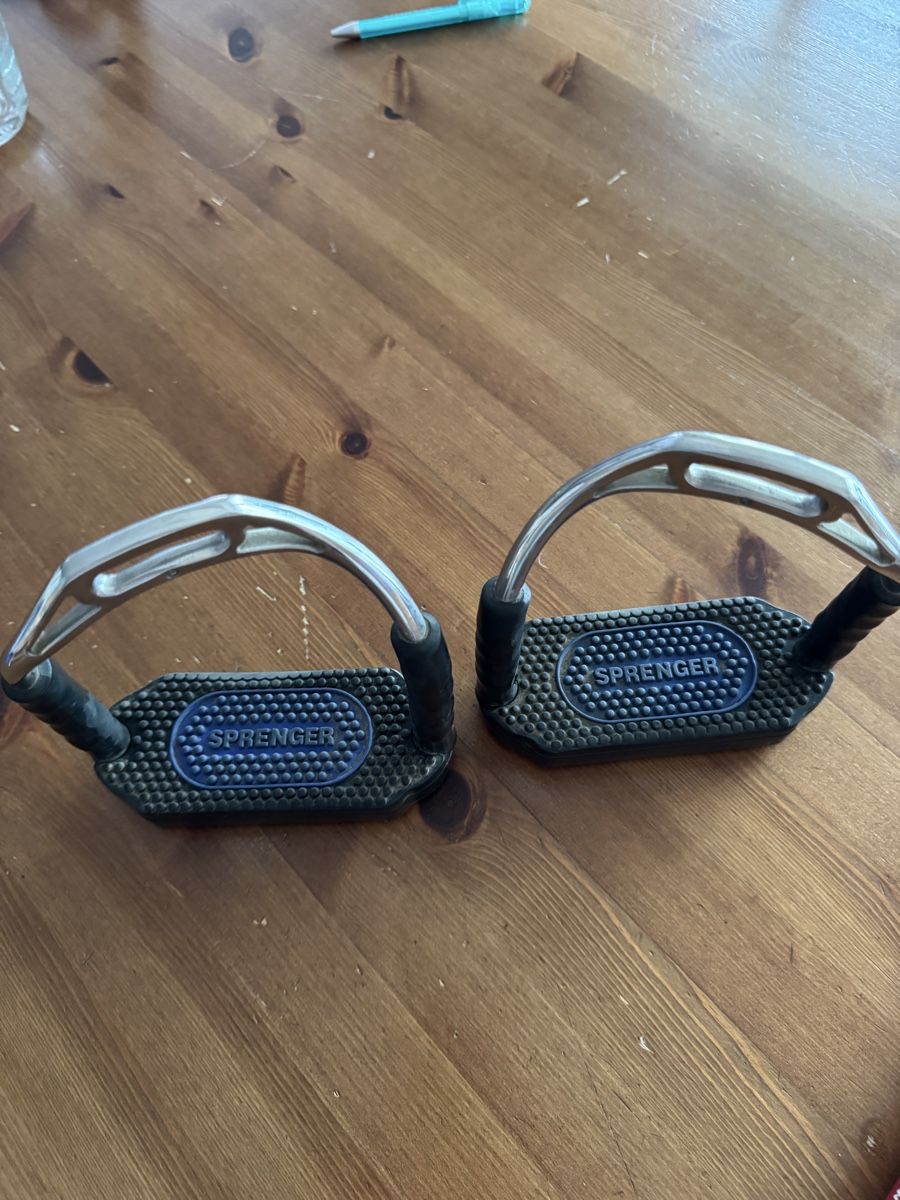 Selles & Accessoires: Sprenger Steigbügel – D'occasion à Zufikon par BeatriceG0102