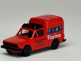 Praline Fiat 124 Kasten Fiat