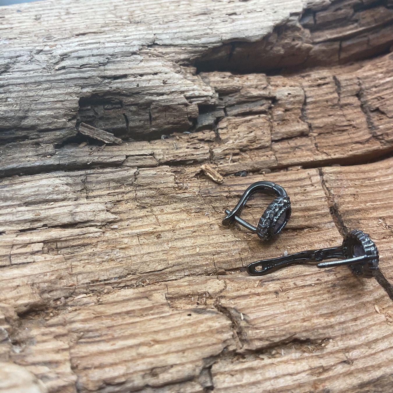 Ohrringe & -stecker: Ohrstecker mit Saphir, Sterlingsilber geschwärzt – Neu (gemäss Beschreibung) aus luzern von Alpendorf1 1