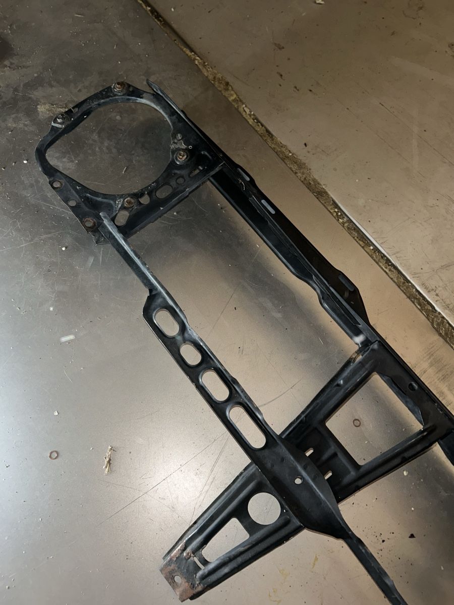 Volkswagen Alle Autoersatzteile: Golf2 G60 Frontmaske – Gebraucht aus Gampelen von ste_r6hj 1