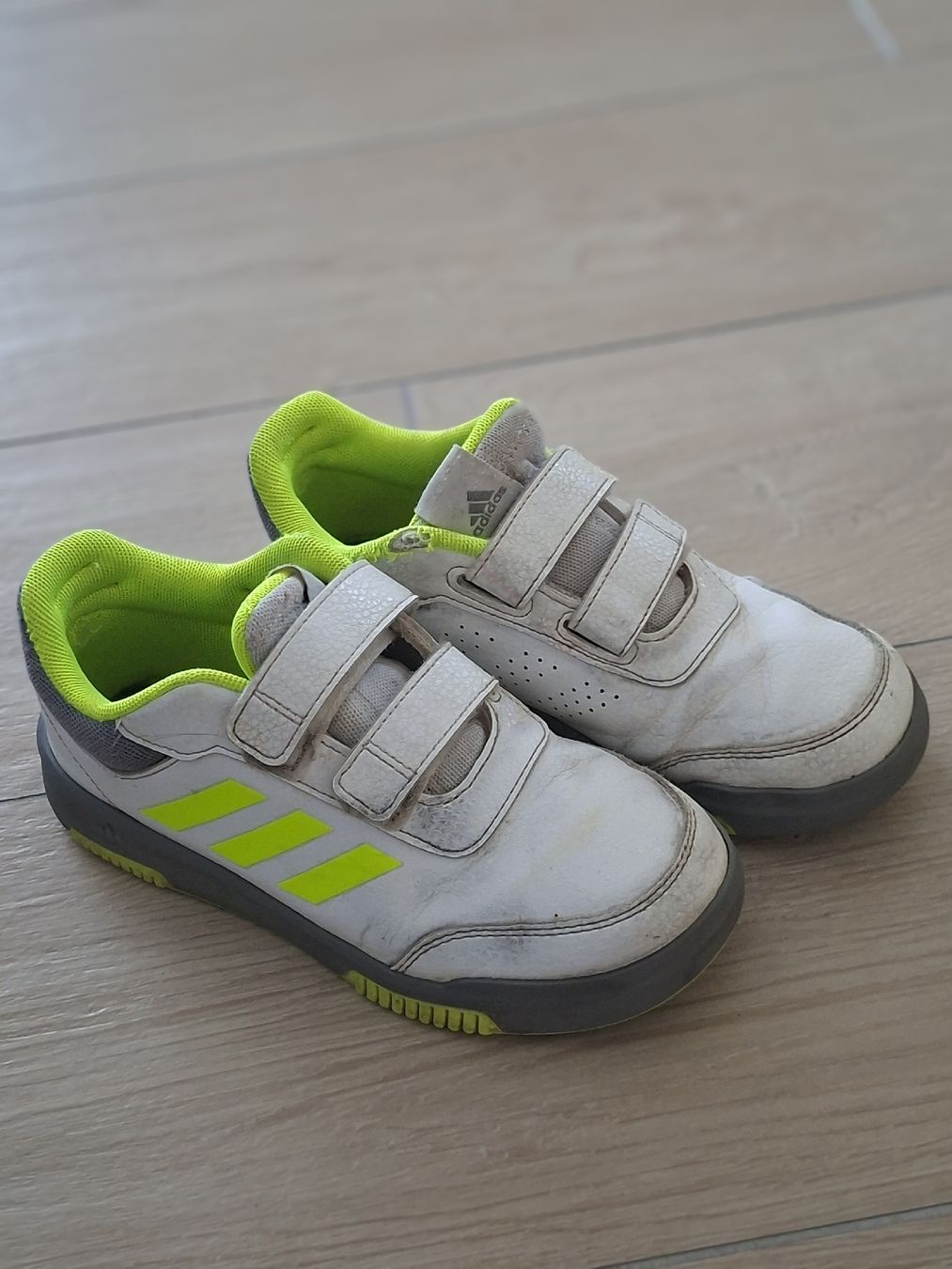 Adidas Schuhe für Jungen: Sneaker von Adidas, Gr.34 – Gebraucht aus Wängi von Schnautz75 1