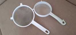 Sieb Set 2 Stk. Weiss Kunststoff Metall gute Zustand