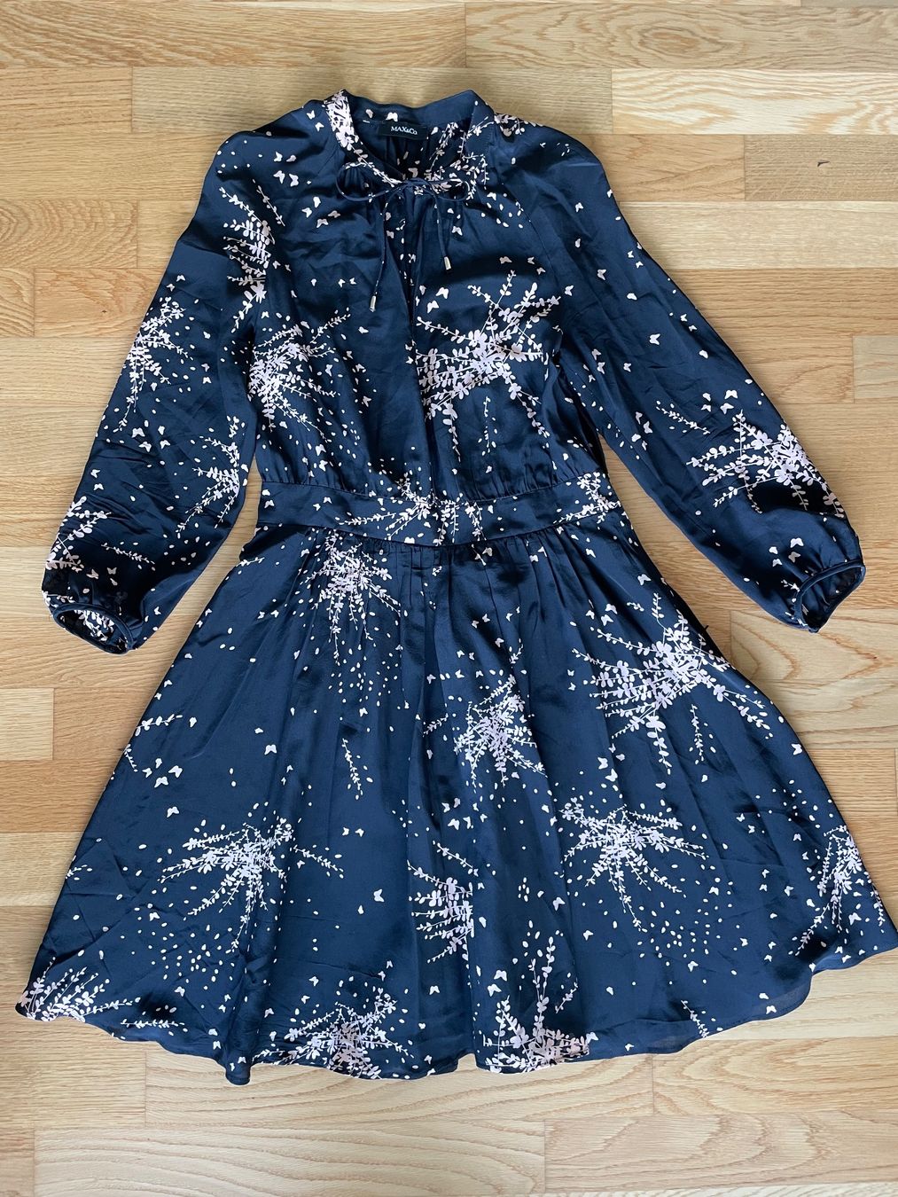 Max Mara Vestiti: Seidenkleid MAX&Co – Usato da Richterswil venduto da IrynaL