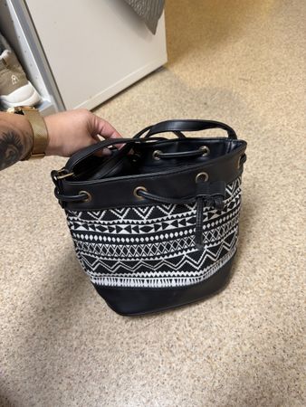 Handtasche