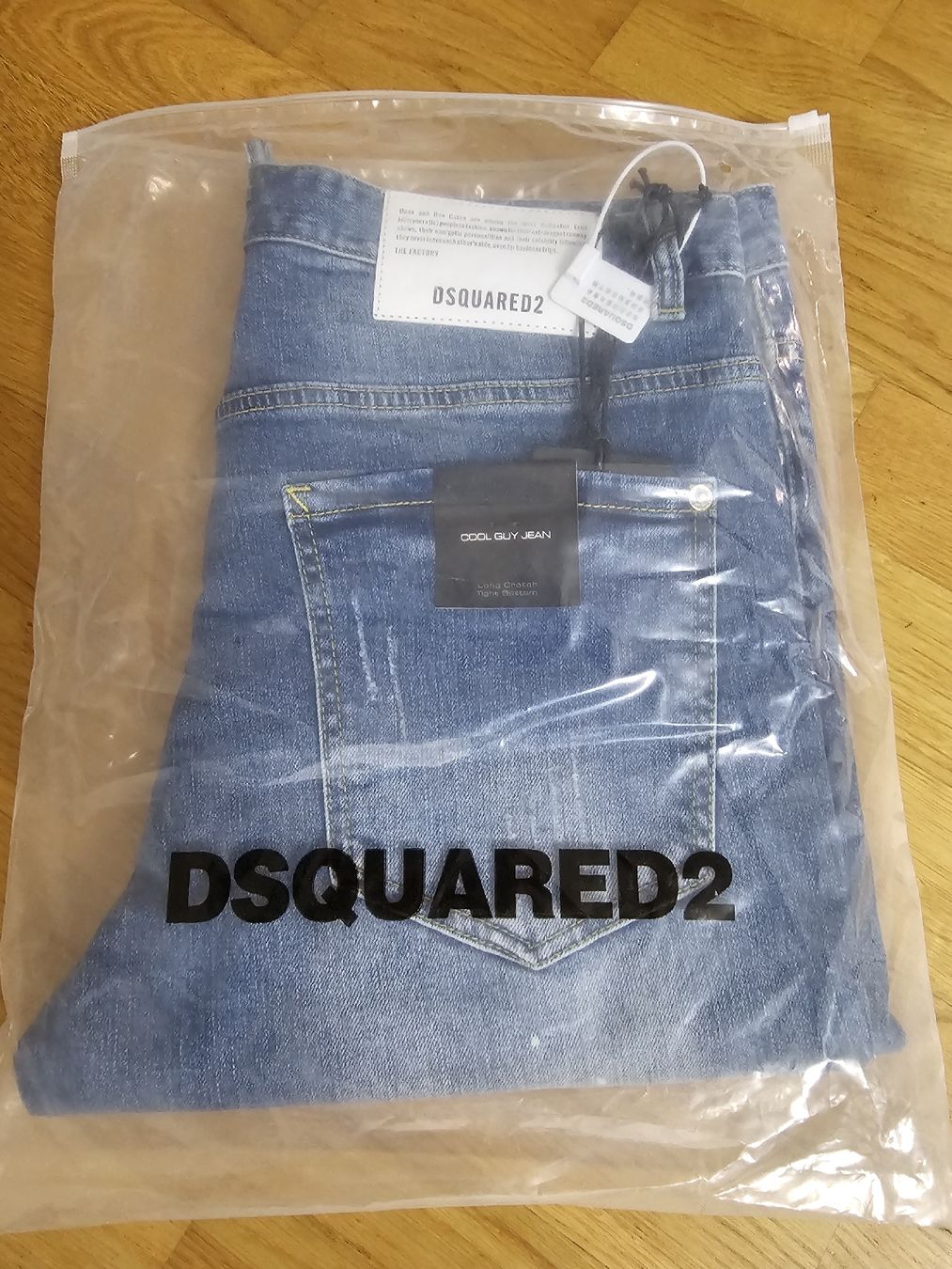 Dsquared2 Jeans: DSQUARED2 JEANS – Nuovo e nell'imballaggio originale da Bern venduto da Darmi 5