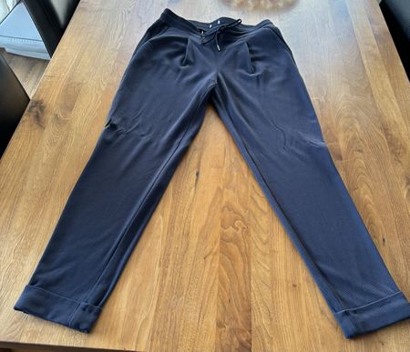 Hosen je blau  und schwarz Gr. 38