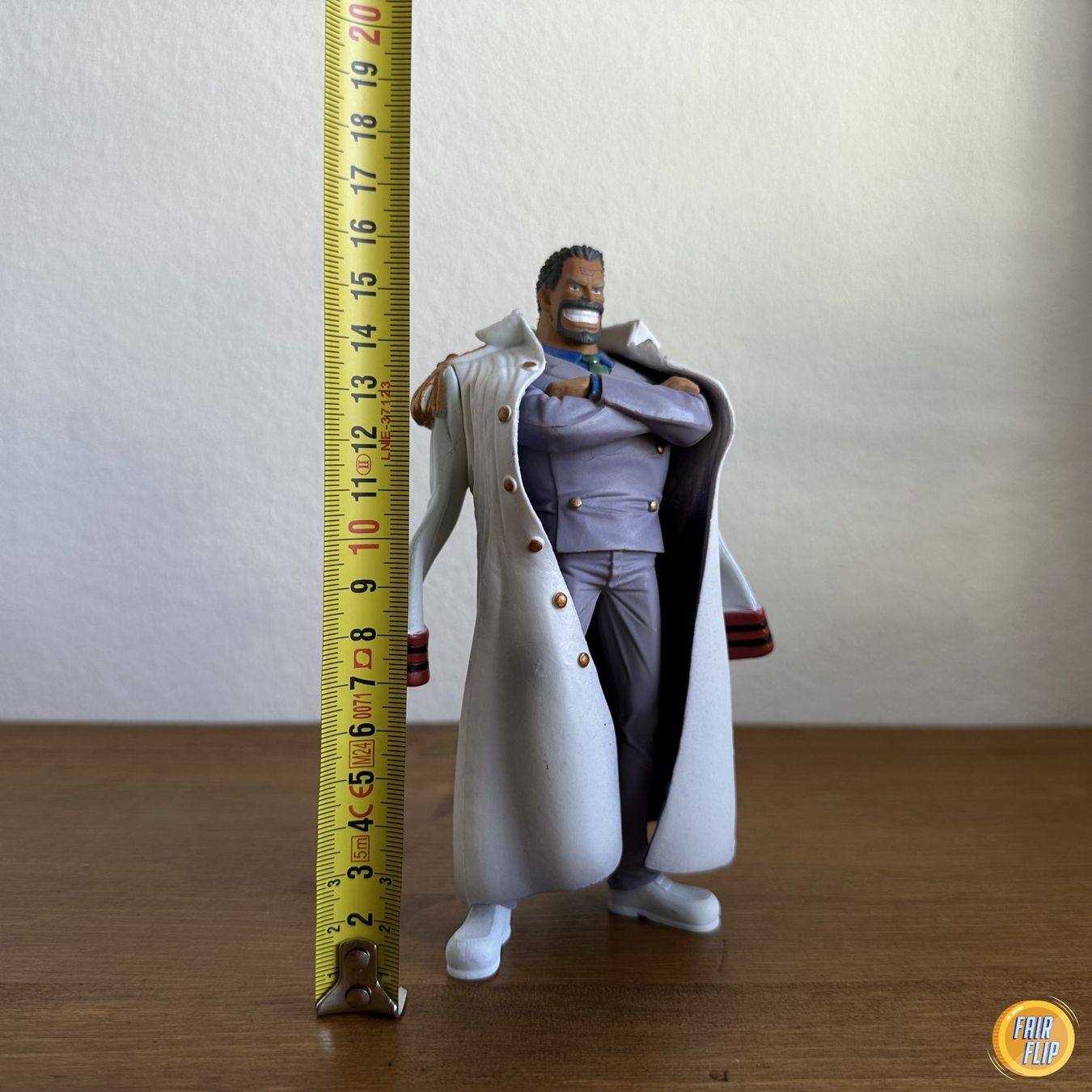 Statuette: Monkey D. Garp One Piece Figur – Usato da Luzern venduto da fairflip 1