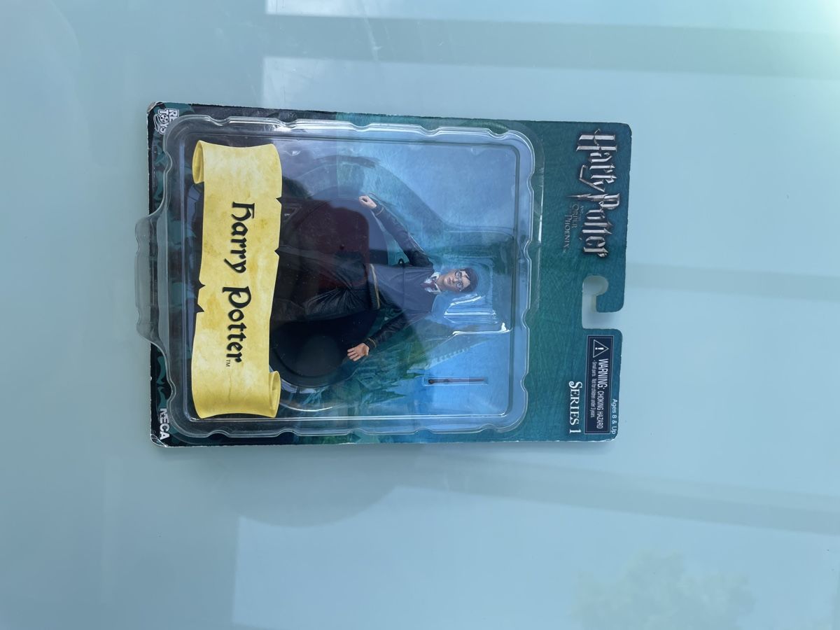 Statuette: Figurine Harry Potter série 1  – Nuovo e nell'imballaggio originale da Les Brenets venduto da serialdrink
