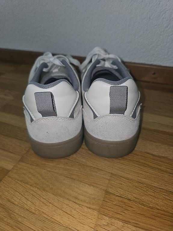 Pull&Bear Damenschuhe: Damen Sneakers PULL&BEAR  Gr.39, – Gebraucht aus St.Gallen von amaka01 2