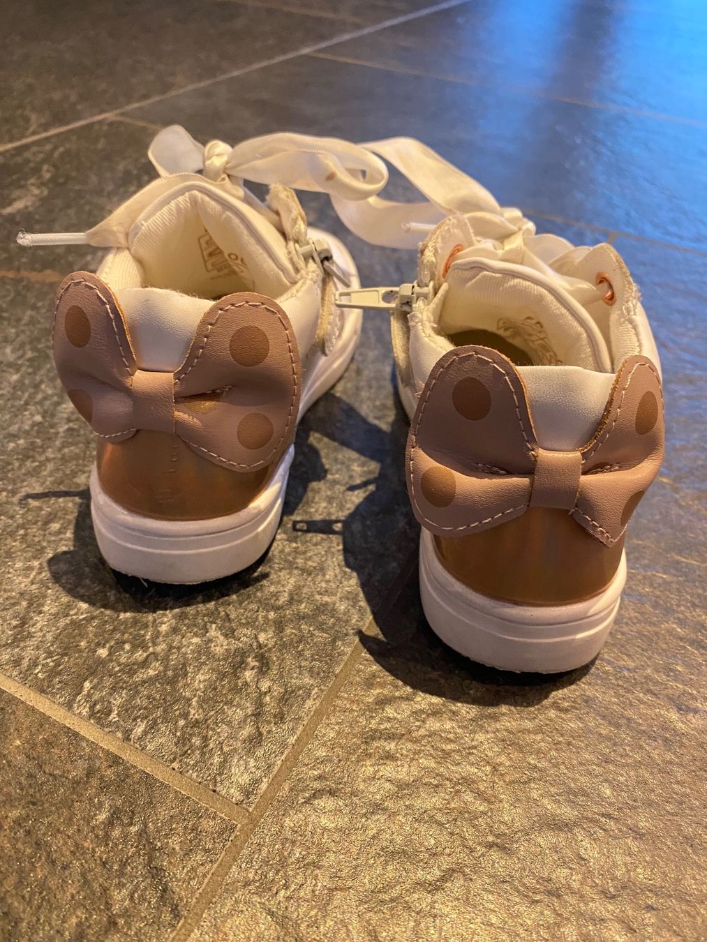 Friboo Scarpe per ragazze: Disney Sneaker Gr. 28 – Usato da Geroldswil venduto da emi1980 3