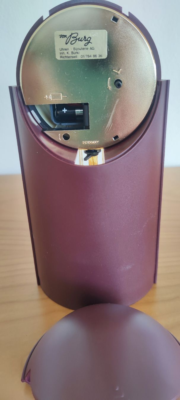 Stand- & Wanduhren: Kundo Quarz Tischuhr Vintage – Gebraucht aus Stäfa von Rampensau 2