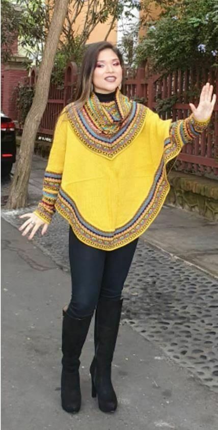 Maglioni & Felpe: Cape Poncho Rollkragenpullover Superfein, Neu, viele Farben! – Nuovo e nell'imballaggio originale da Lima- Peru venduto da Alpaka-Haus 1