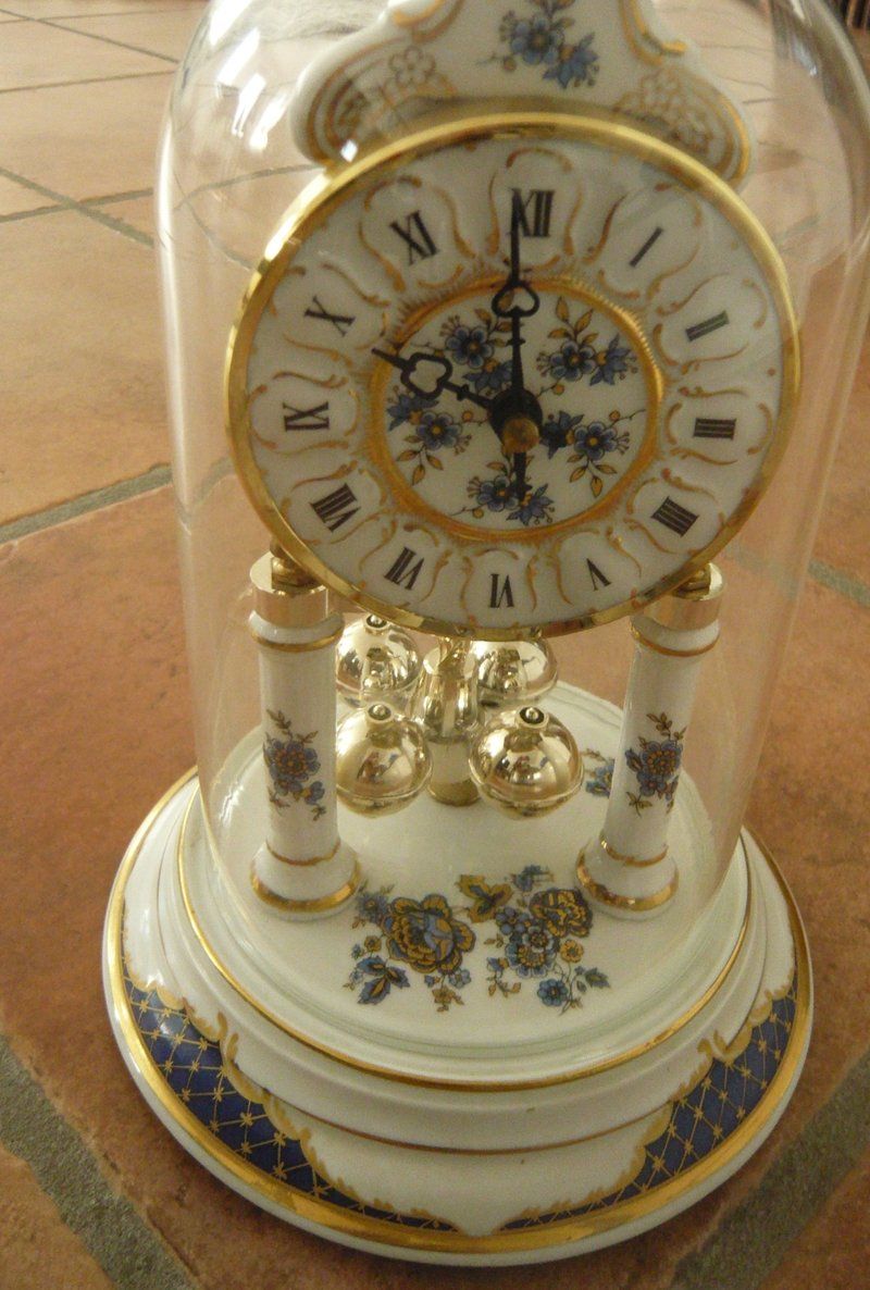 Stand- & Wanduhren: Standuhr / Uhr – Defekt aus Ruggell von Btt 1
