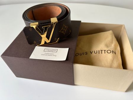 Initiales Ceinture Louis Vuitton